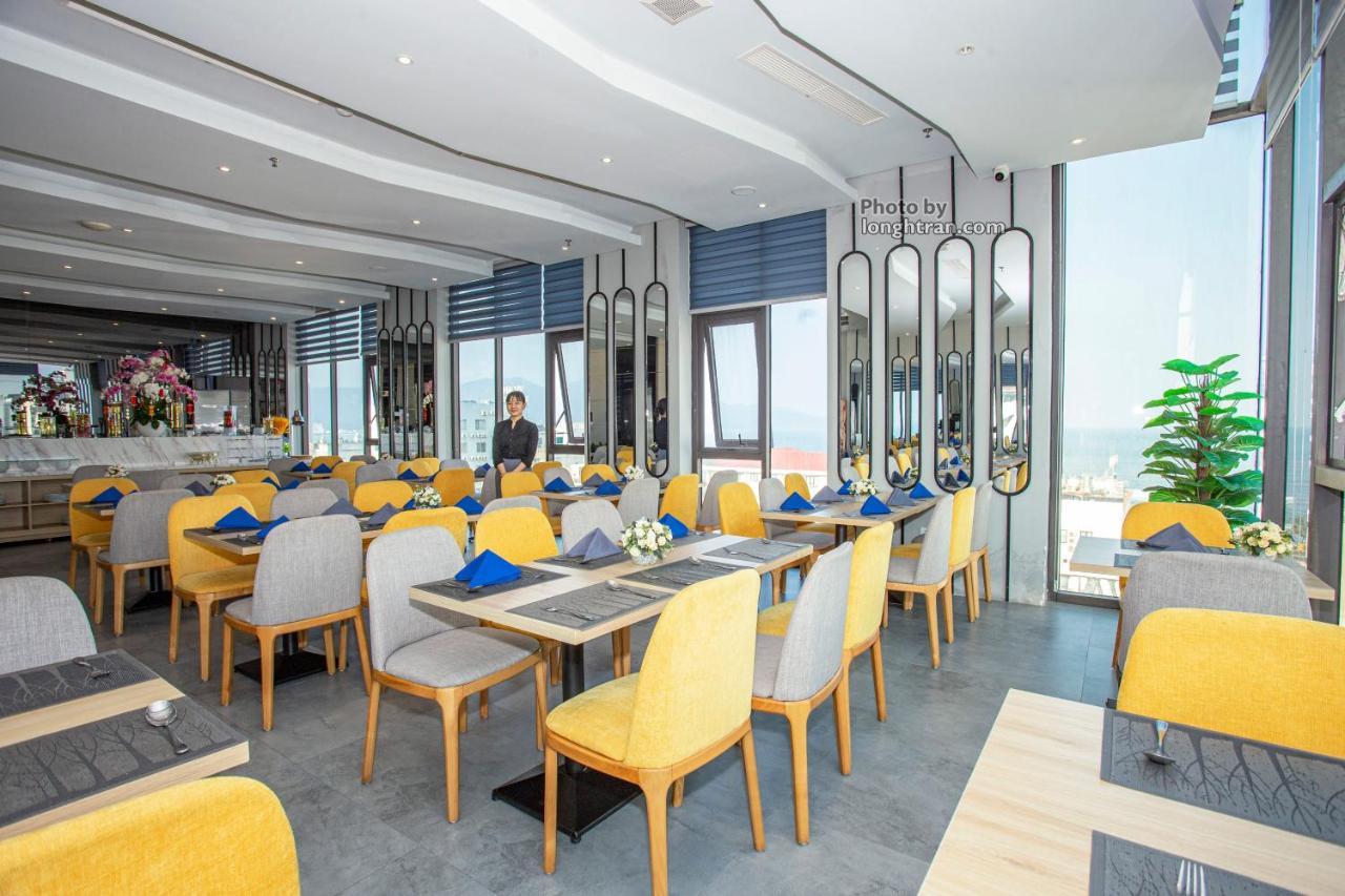 Grand Ocean Luxury Boutique - Infinity Rooftop Pool Дананг Екстериор снимка